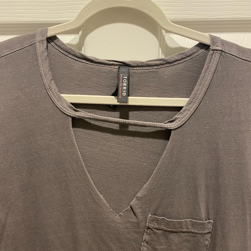 Torrid Tee - Picture 2 of 7